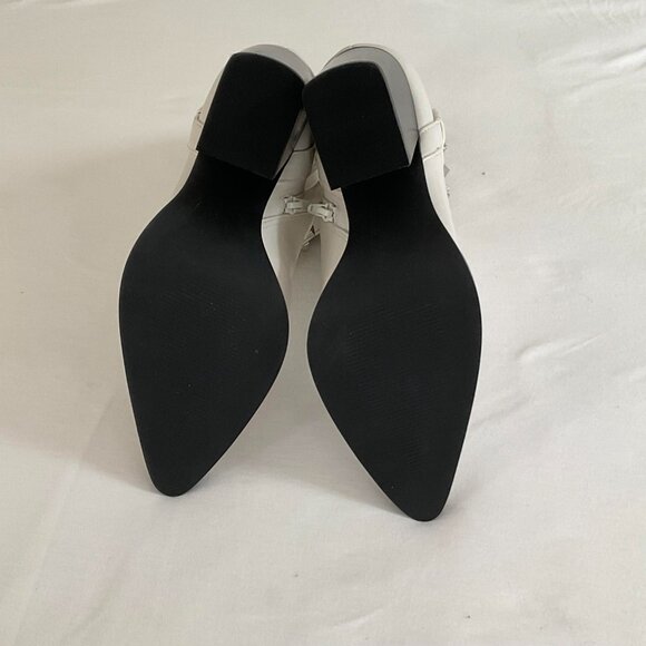 Steve Madden White Leather Cala Studded ankle boot / Size 7.5 / New w/o Box - Picture 6 of 7